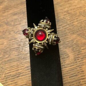 Elegant Vintage Maltese Cross Brooch/Pendant
Signed Benedikt NY